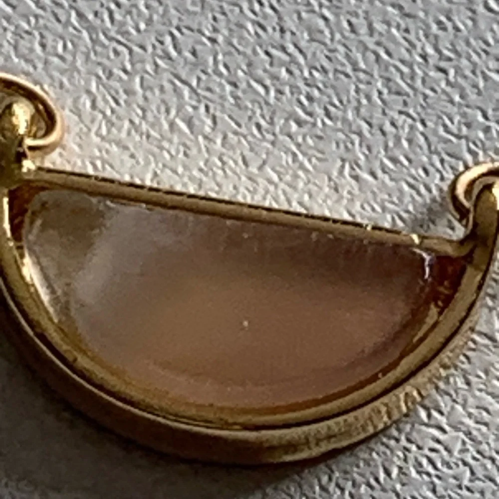 Small Gold Tone Necklace with Peachy Cream Stone Pendant